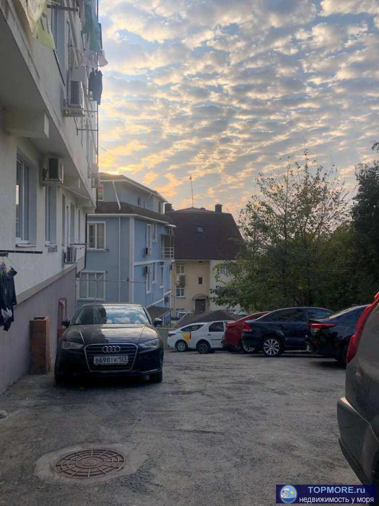 Продаю 1 комнатную просторную квартиру, с видом на море. Дом сдан, лифт, черновая отделка, два окна, сан/узел... - 1