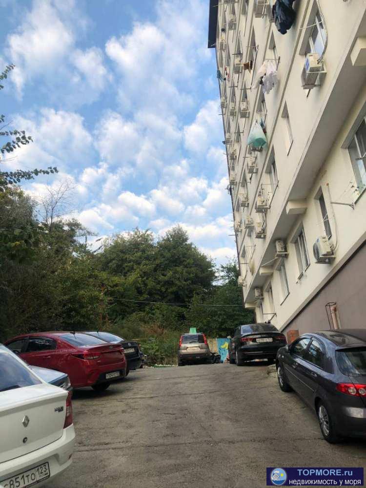 Продаю 1 комнатную просторную квартиру, с видом на море. Дом сдан, лифт, черновая отделка, два окна, сан/узел... - 2