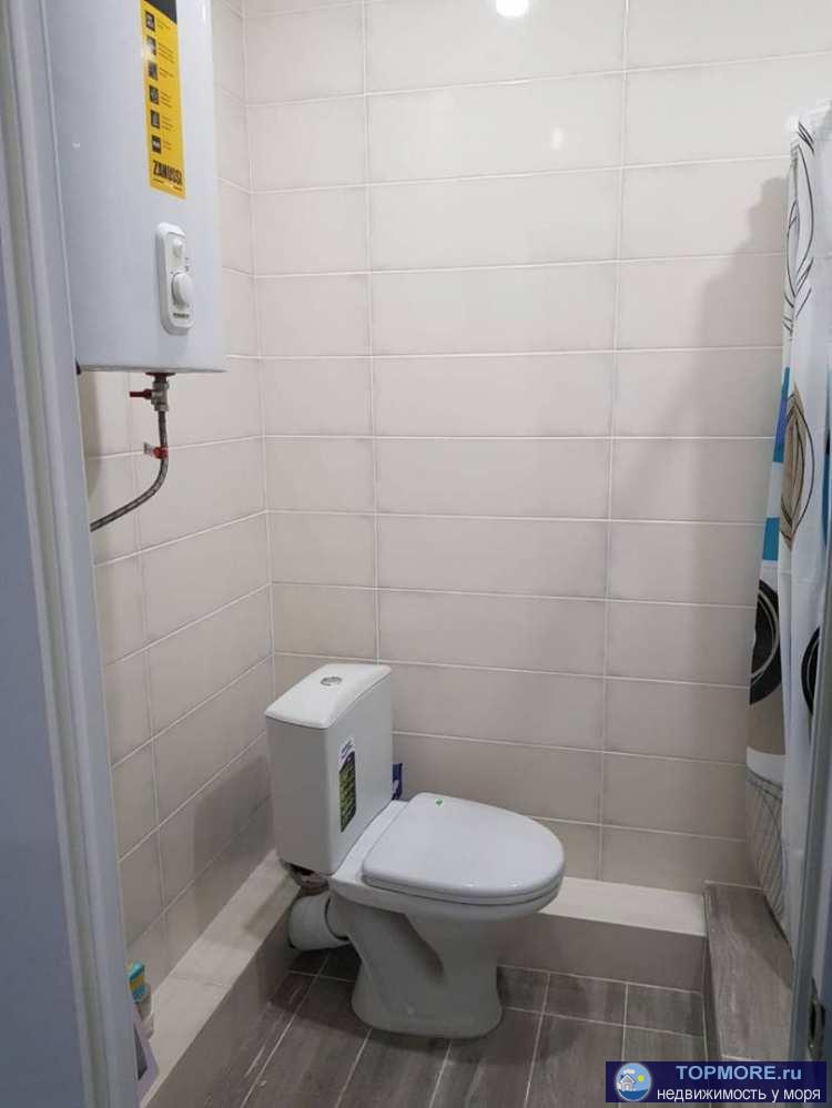 Продаю просторную 1.5 комн. квартиру с отличным ремонтом, недалеко от моря!Дом клубного типа, все необходимое в... - 2