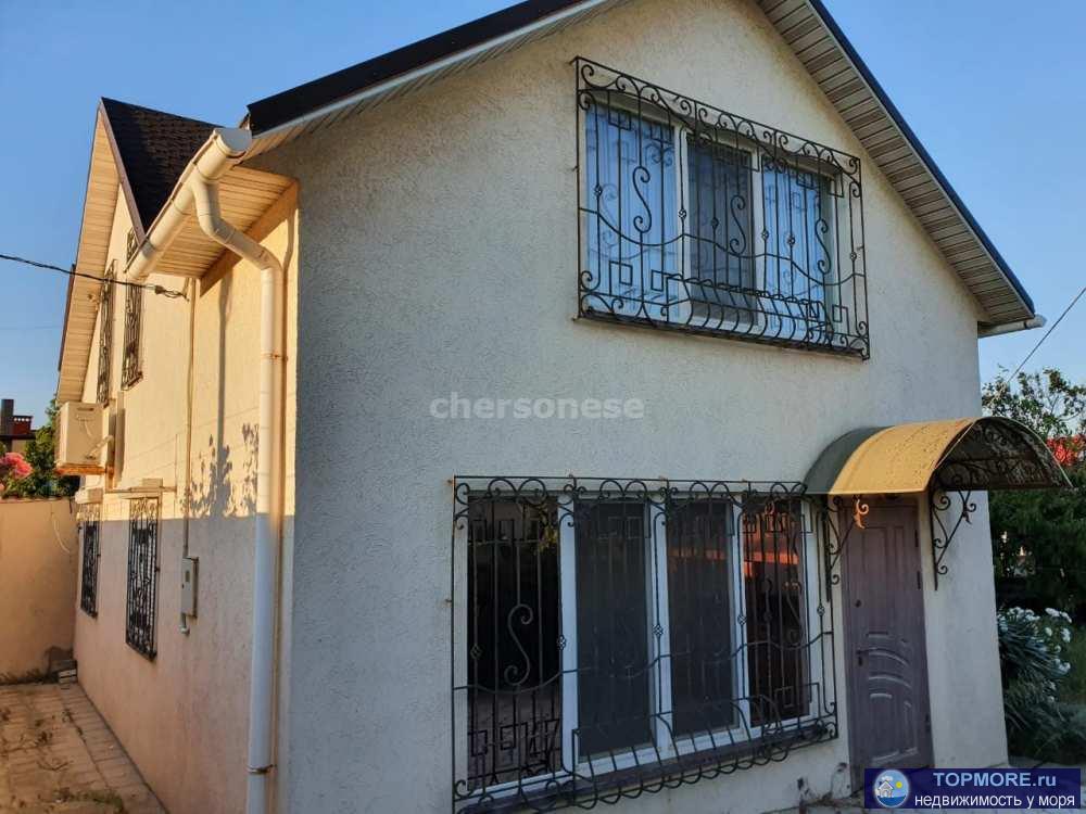 На срочной продаже прекрасный, уютный дом на берегу моря в б. Казачья г. Севастополя. Расположен возле пляжа Голубая... - 1