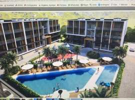 Клубный трехэтажный комплекс из шести секций с внутренним двором....