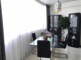 Продаю восхитительную двухэтажную квартиру в самом элитном районе...