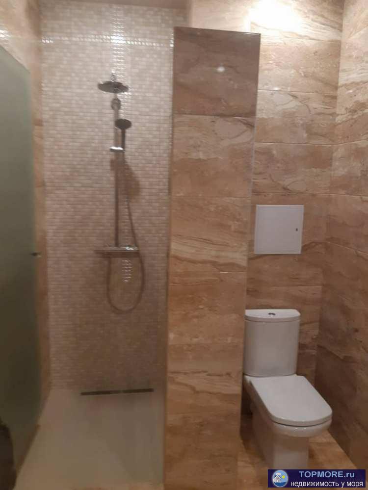 Продаю дом. Ремонт выполнен в классическом стиле из дорогих строительных материалов,частично меблирован. комуникации... - 1