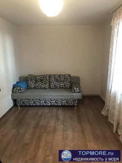 Сдается шикарная, уютная и теплая 1 ком кв по ул Комбрига Потапова. Новый дом . Автономное отопление. Лоджия -8 м .... - 1