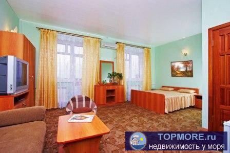 Действующий отель в Витязево. Есть прямой проход к морю- видно по фото (пляж Аквамарина ширина 180 метров, лежаки,... - 14