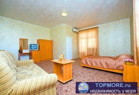 Действующий отель в Витязево. Есть прямой проход к морю- видно по фото (пляж Аквамарина ширина 180 метров, лежаки,... - 15