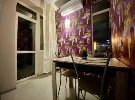 Продается полноценная 2-х комн. квартира, на 3 окна, все спальни...