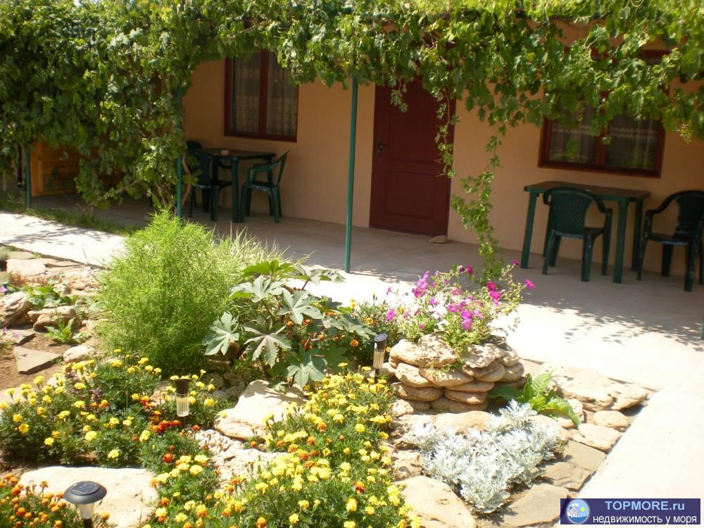 Тихое семейное место у моря от городской суеты.  Предлагаем отдых в Крыму в пригороде Севастополя всторону Евпатории... - 3