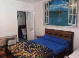 Продается действующий бизнес-  мини-гостевой дом в центре пос....