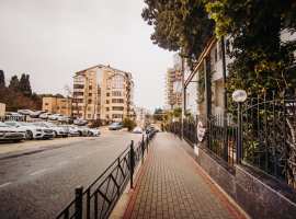 Продается магазин с арендаторами, продукты по в самом центре Сочи.