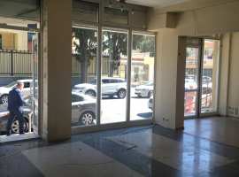 В проходном месте идеально под магазин, кафе, подключены все...