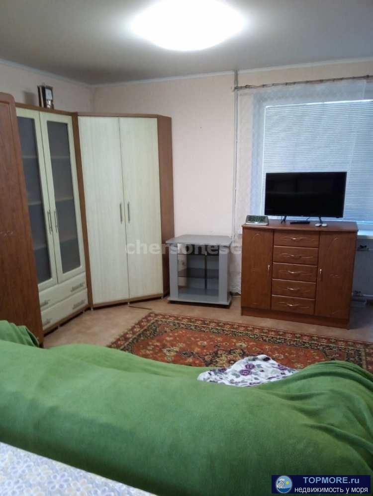 Сдаётся однокомнатная квартира на проспекте Октябрьской Революции в Гагаринском районе.  В квартире есть все для... - 2