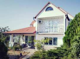 Благоустроенный  двухэтажный дом- 160 кв м, пгт Орджоникидзе, СПК...