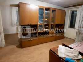 Продам 2-комнатную квартиру, ул. Чкалова 
92, Феодосия. 5 этаж 5...