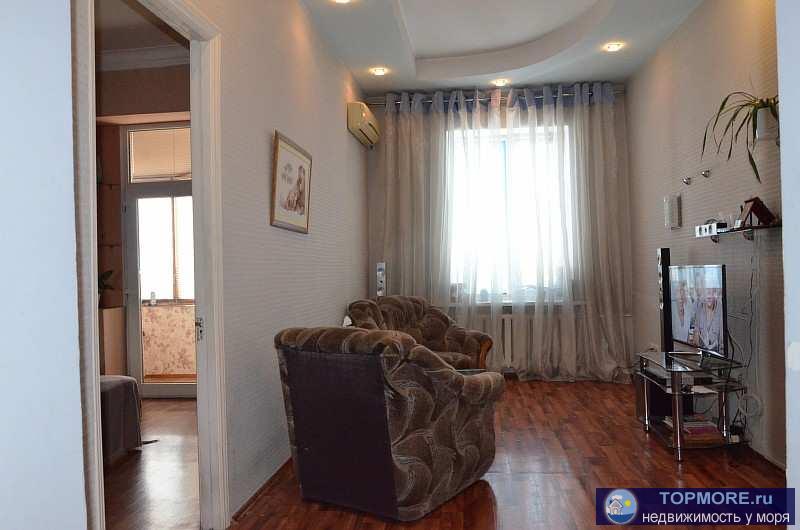 Квартира в самом центре Севастополя!   Продается просторная 4-х комн. квартира 76 м2 в центре Севастополя на площади... - 2