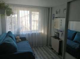 Продам срочно квартиру в районе ксм.Площадь-18м!Ремонт делался год...