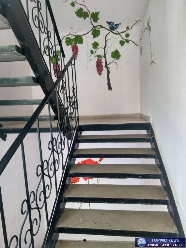 Продаем мини гостиницу в Каче площадью 540 квм плюс 60 квм  - номеров действующих 13 + 4. В цоколе большая... - 3