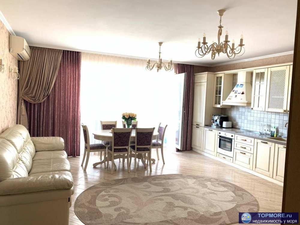 Продается квартира в одном из самых лучших жилых комплексов города Сочи. Район жд вокзал Адлер, из окон прямой вид на...