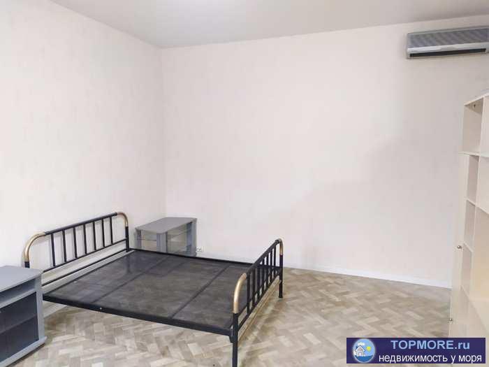 Сдается длительно уютная 1 ком квартира на Большой Морской. В квартире есть все необходимое для комфортного... - 2