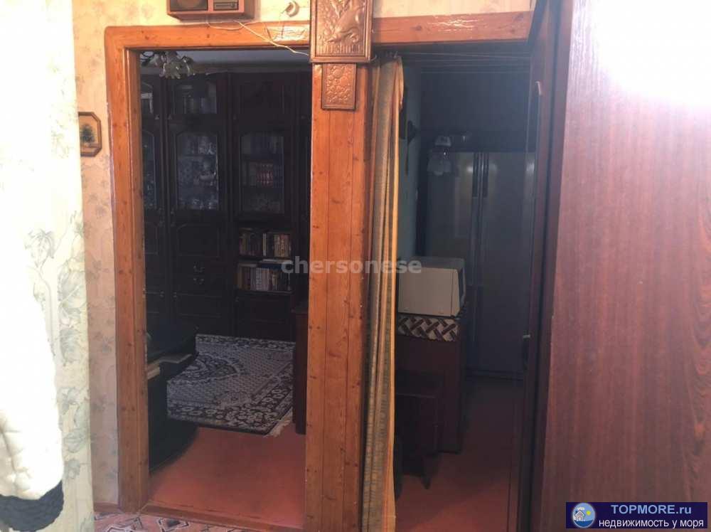 Продается двухкомнатная квартира с раздельными комнатами в одном из лучших районов города в Стрелецкой бухте.... - 2