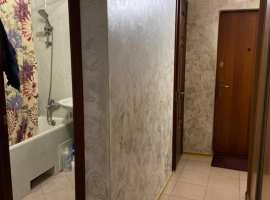 Продается 2-х комнатная квартира  5-ти этажного дома в Районе...