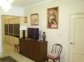 Продается просторная многокомнатная квартира, с ремонтом , мебелью....