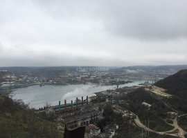 Участок  с великолепным видом  на бухту. Хороший подъезд по ровному...