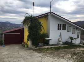 Дом с гаражом,прекрасным видом на горы и море,с большим просторным...