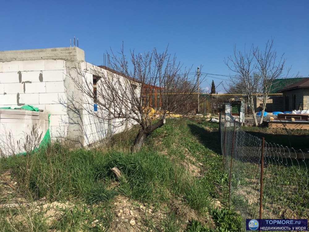 Ровный участок, хороший подъезд. Подъезд с ул Генерала Моргунова, поворот на  Максимову дачу.   Поднят первый этаж, в... - 2