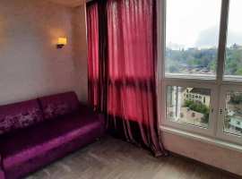 Лот № 141950. Просторная квартира на 16-м этаже с панорамным видом...