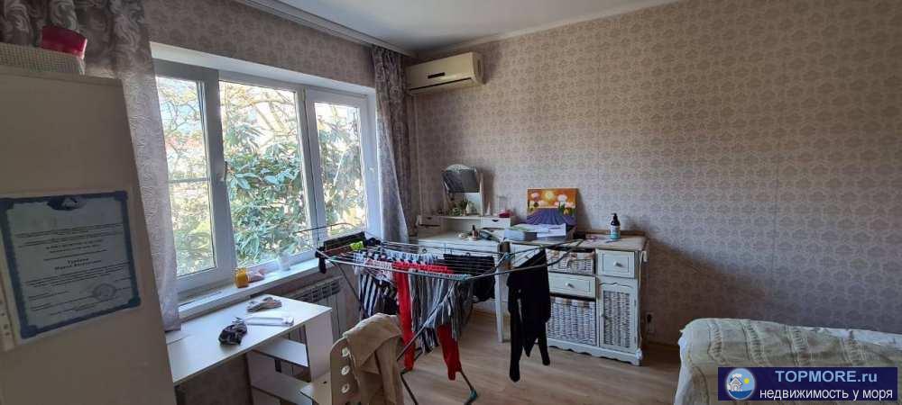 Лот № 135940. Продаётся светлая и просторная 2-комнатная квартира в центре Сочи, на улице Роз.   Это идеальный... - 2