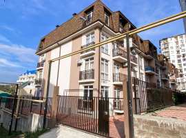 Продаётся квартира в жк Меркурий под отделку. Очень ликвидное...