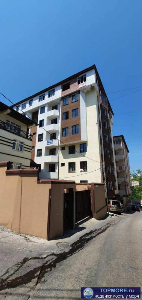 Лот № 162402. В продаже двухкомнатная квартира в центре Сочи, район Новый Сочи, на 4-этаже восьмиэтажного дома, общей...