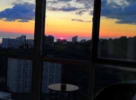 Продается отличная 3-комнатная квартира с ремонтом на ул....