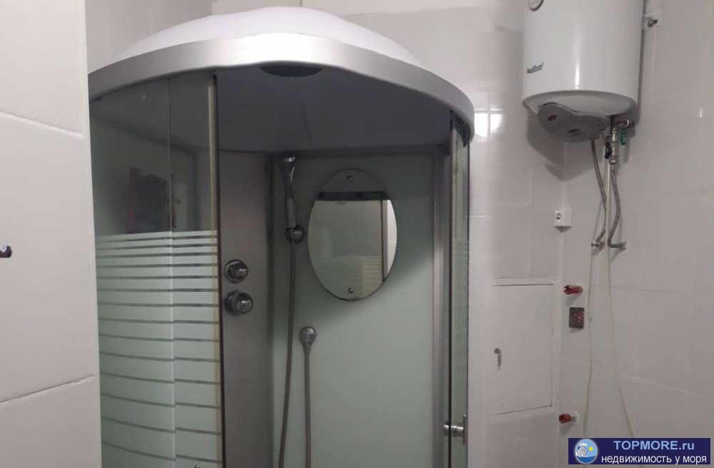 Продается квартира с ремонтом, есть балкон.Коммуникации - центральные, отопление автономное - газ.Паркинг.Вид на...