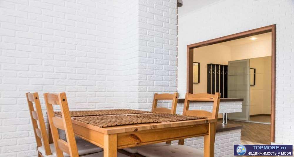 Продается квартира в 150 метрах от главного подъемника. Удачное расположение дома. 3 минуты до променада. В 5 минутах...