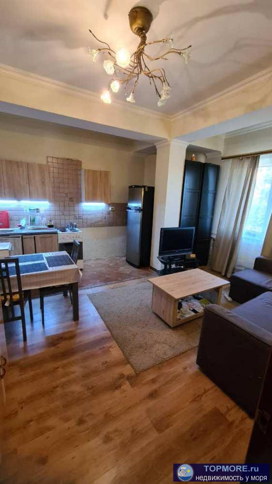 Продается 2-х к квартира, 2/7. Высота потолков 3 м, поэтому есть возможность оборудовать дополнительно антресольные...