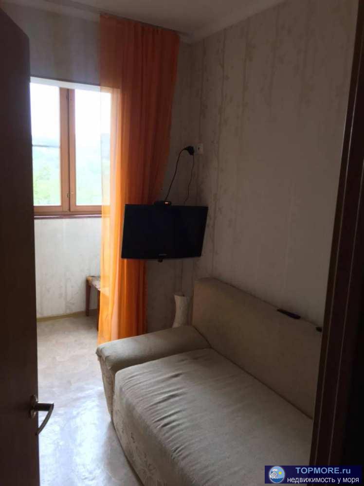 Лот № 142966. Продам 3-комн квартиру в панинском доме. Два больших балкона, раздельный сан узел. Тихий район, двор не... - 2