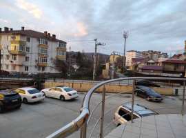 Продается большая квартира с ремонтом в очень развитом районе...