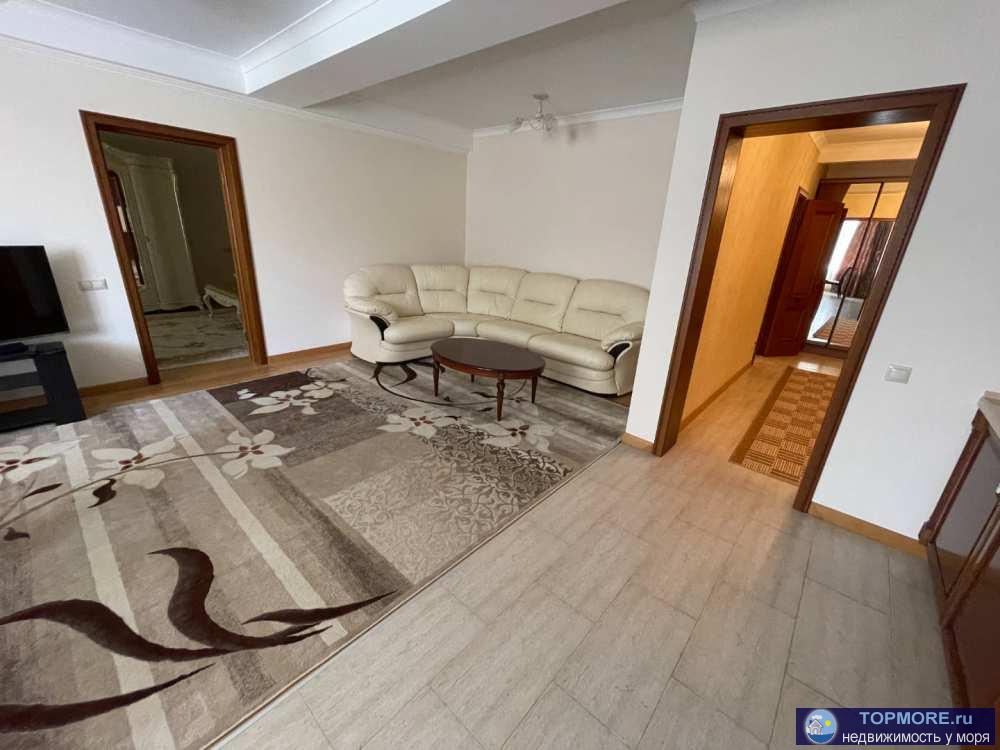 Лот № 170412. Хотите жить в центре города, но не терпите суеты и шума? Тогда пожалуйста - Вашему вниманию... - 2