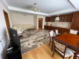 Лот № 170412. Хотите жить в центре города, но не терпите суеты и...