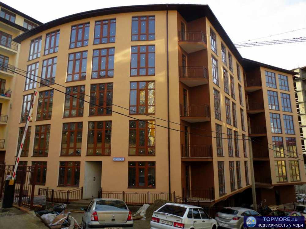 Продается 3х комнатная квартира в районе Мамайка. 3 спальни, 2 балкона. Инфраструктура рядом. До моря 800 м.