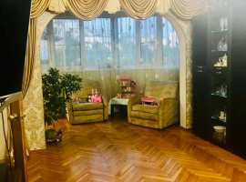 Продам 3-комн квартиру в «панинском» доме. Район Макаренко. Комнаты...