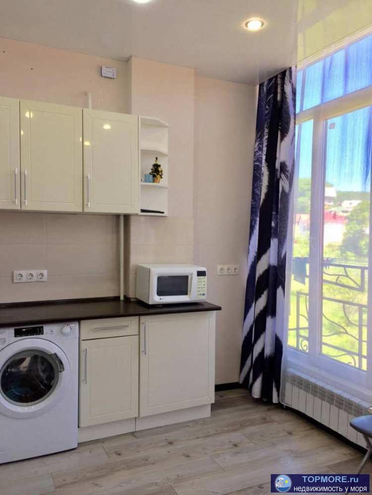 Продаю 2-х уровневую  квартиру.На первом этаже: кухня гостиная, сан узел, балкон.Второй этаж : просторная... - 1