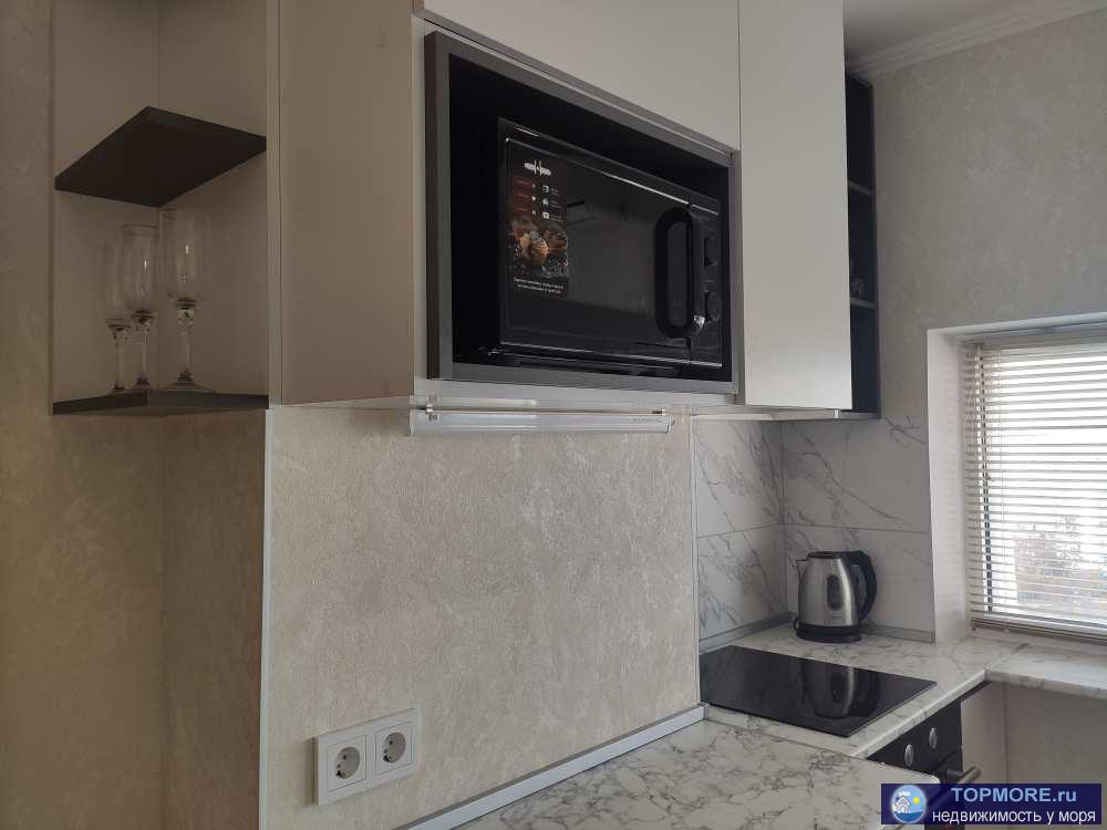 видовая квартира с отличным ремонтом  рядом море супермаркеты парковки остановки транспорта - 10