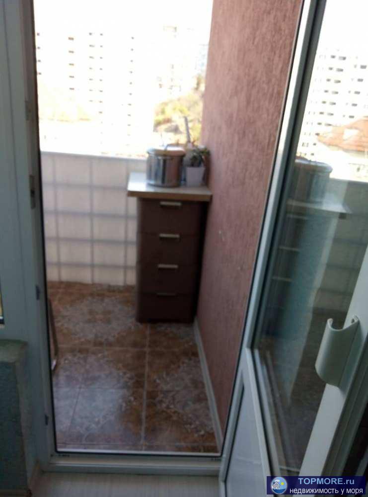 Просторная светлая квартира в развитом районе города.Свежий ремонт,шикарный вид с балкона на море и город.По всем... - 1