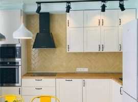 Продаю просторную 3 комн. квартиру (кухня-гостиная, 2 отдельные...