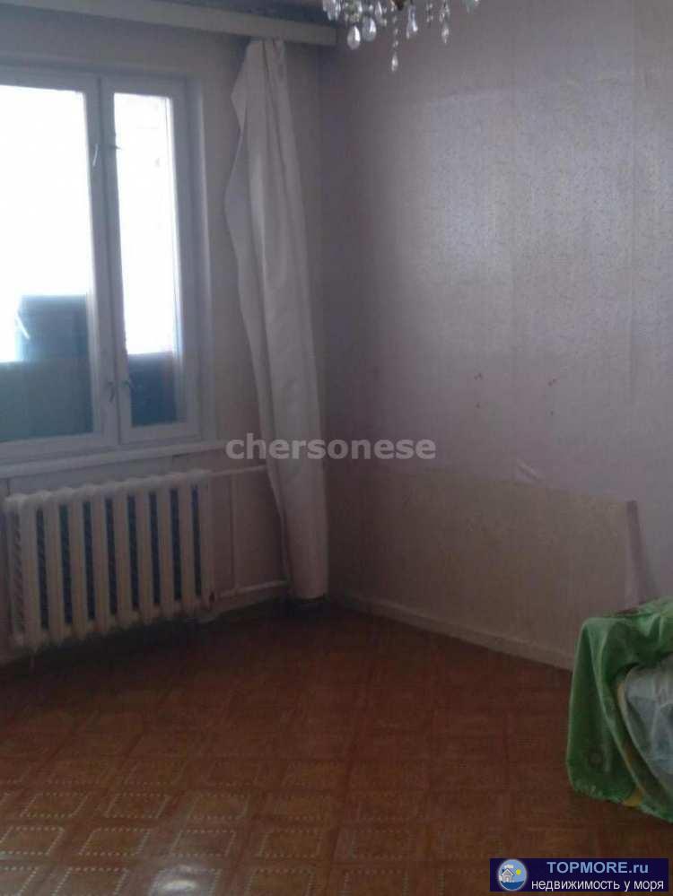 Продается двухкомнатная квартира с шикарной планировкой.  Общая площадь 54 кв м., кухня 8.1 кв м. Большая лоджия с... - 2