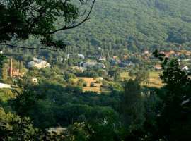 Продается земельный участок, 12 соток, расположенный в живописном...