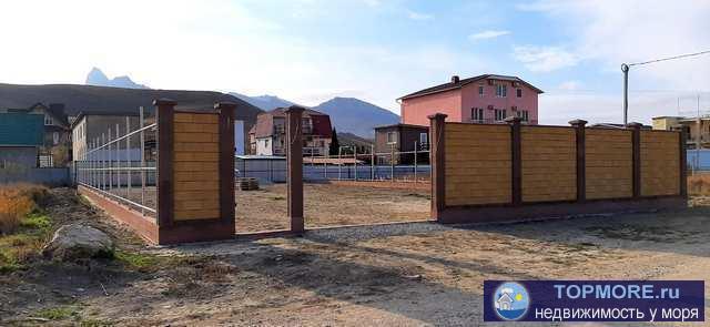 Продается огороженный  земельный участок 6,34 сот, ИЖС, в пгт Коктебель, ул Антонова. Прочный качественный забор,...